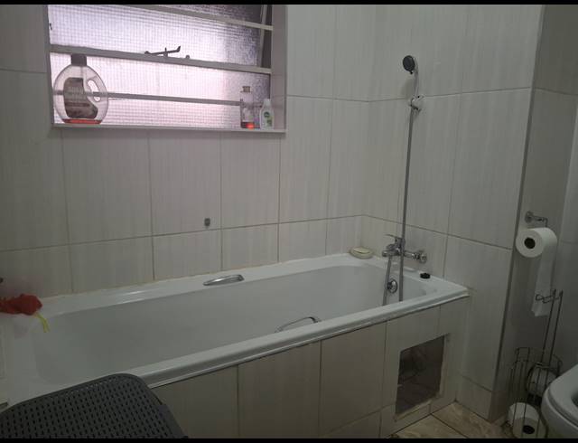 2 BEDROOM APARTMENT FOR SALE IN COMMERCIA